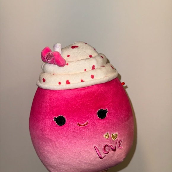 Pink Squishmallow Smoothie – Valentine’s Day Edition - Picture 1 of 4